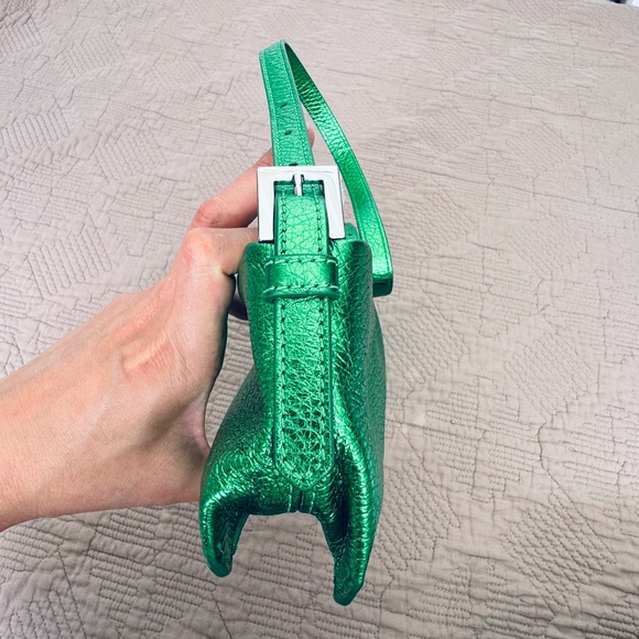 By Fair Dulce Long Metallic Leather Shoulder Bag green - Picture 13 of 16